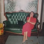 Нора, 60