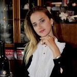 Julia, 32 (5 , 0 )